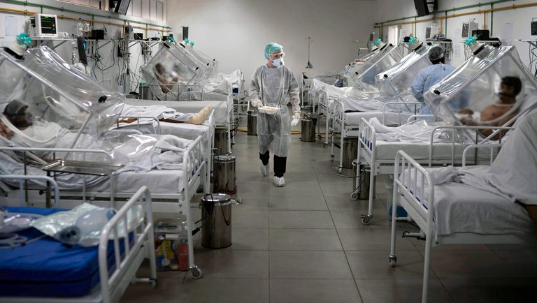 Intensive Care Unit for COVID-19 patients inside a hospital in Bergamo (Italy), November 11, 2020. Credit: Shutterstock.