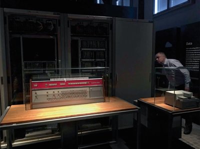 Jan Friso Groote, one of the editors of the book &#x27;Tales of Electrologica&#x27;, near parts of the X8 computer in Boerhaave Museum in 2018.