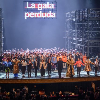 la gata perduda cast.jpg