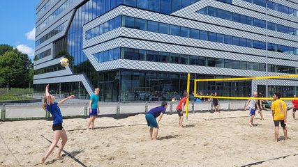 beach volleyball