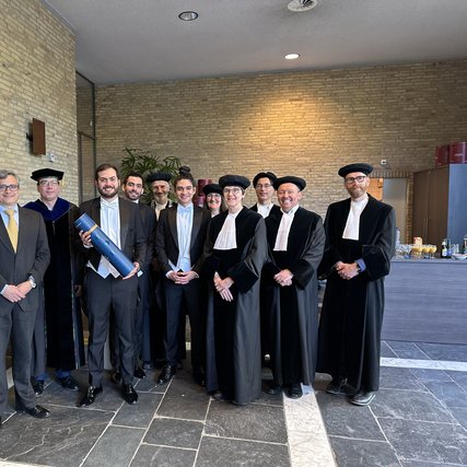 PhD defence of CWI's Luis Felipe Vargas at Tilburg University, 3 November 2023 (group picture 3). With focal area.