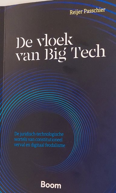 Book cover "De vloek van Big Tech"