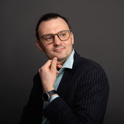 Portrait of researcher Jurjen Helmus